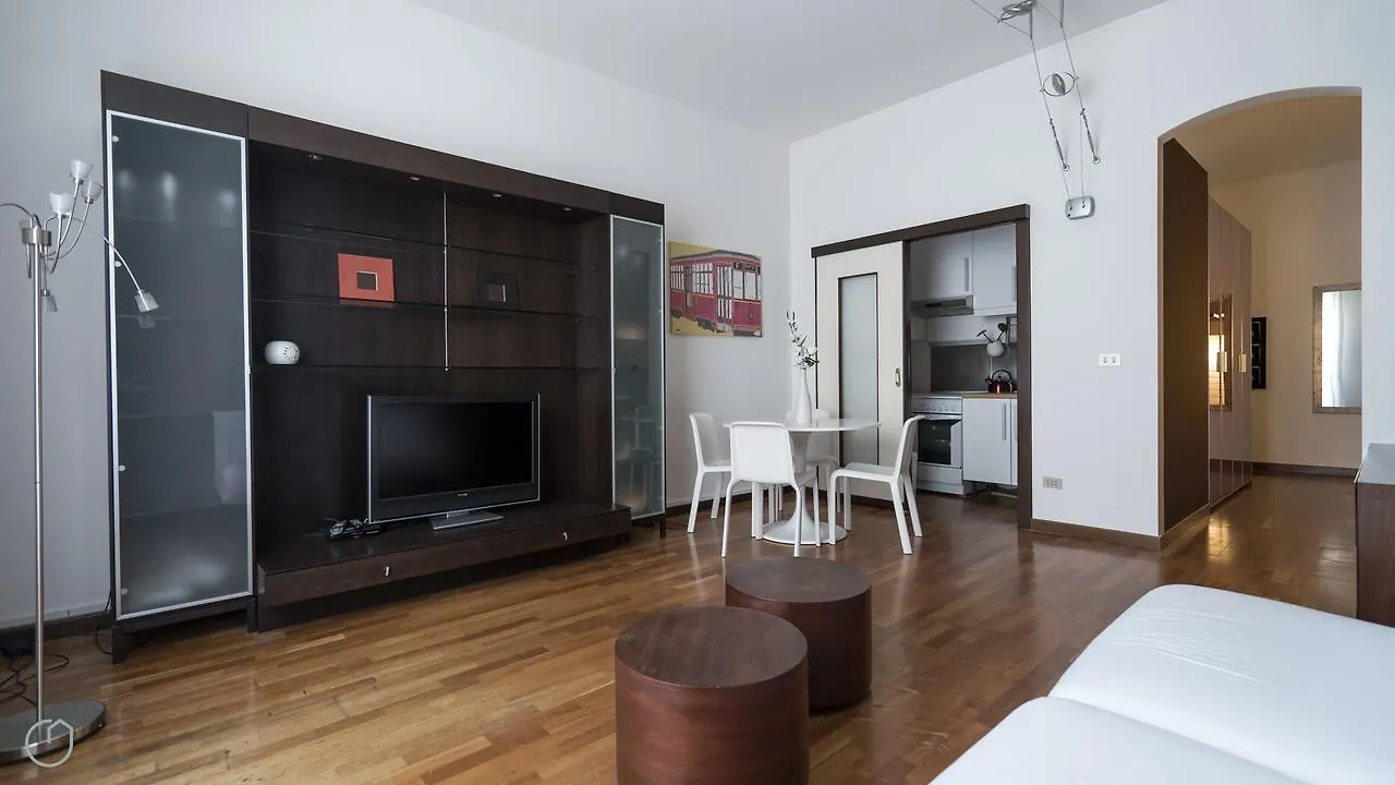 Italianway-Merlo Flat Milano Italien